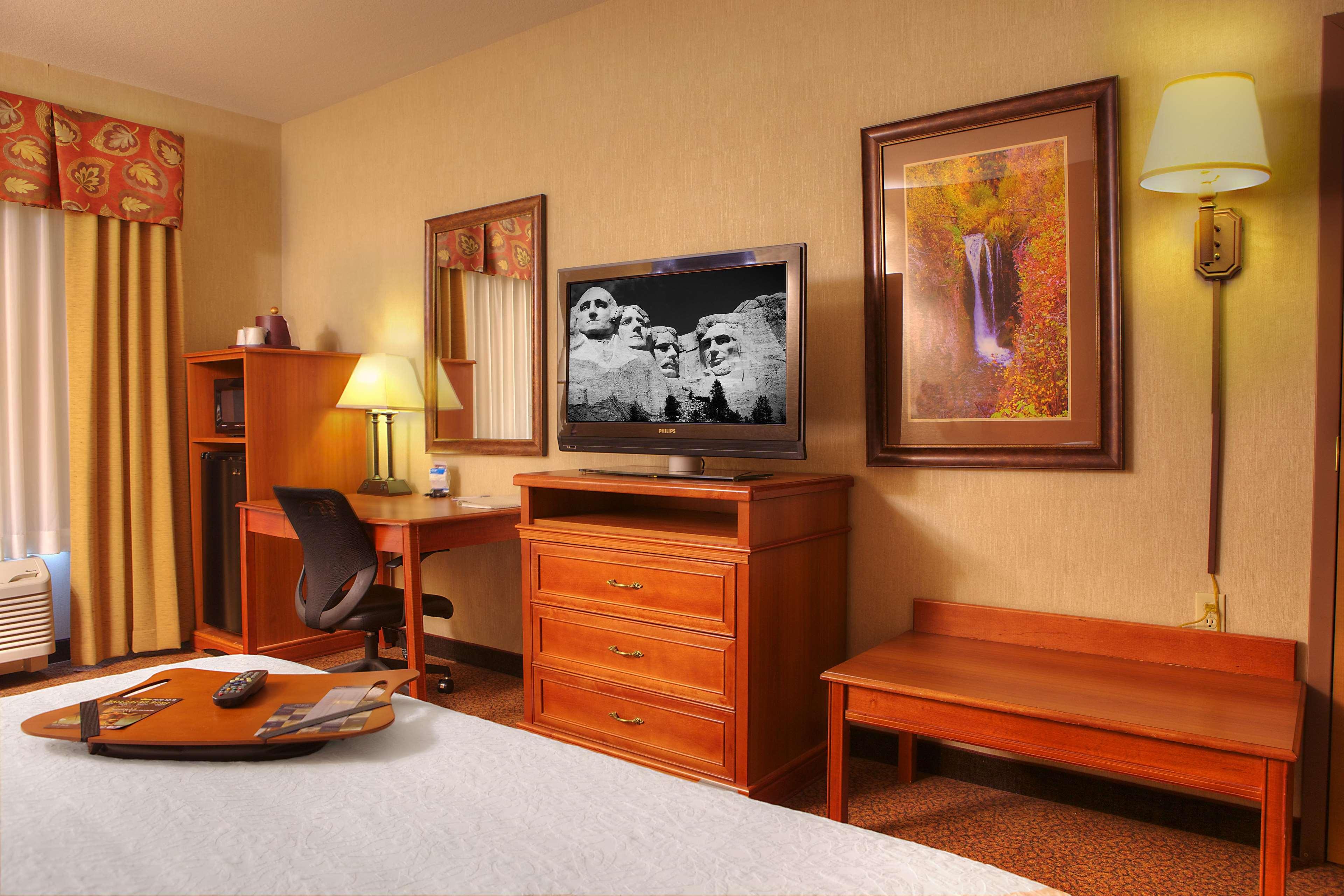 Comfort Inn & Suites Rapid City Near Mt Rushmore Экстерьер фото