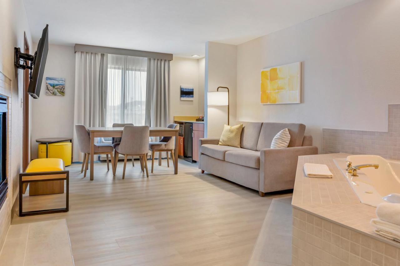 Comfort Inn & Suites Rapid City Near Mt Rushmore Экстерьер фото