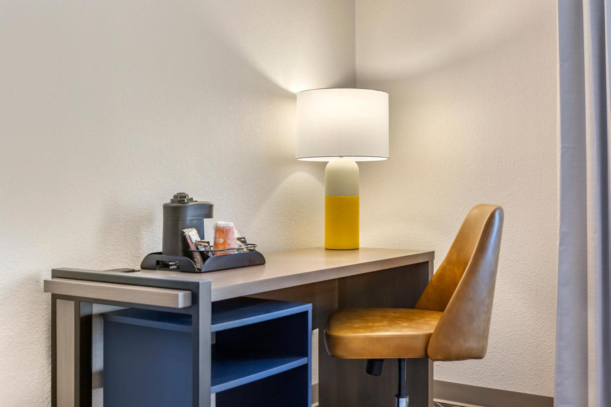 Comfort Inn & Suites Rapid City Near Mt Rushmore Экстерьер фото