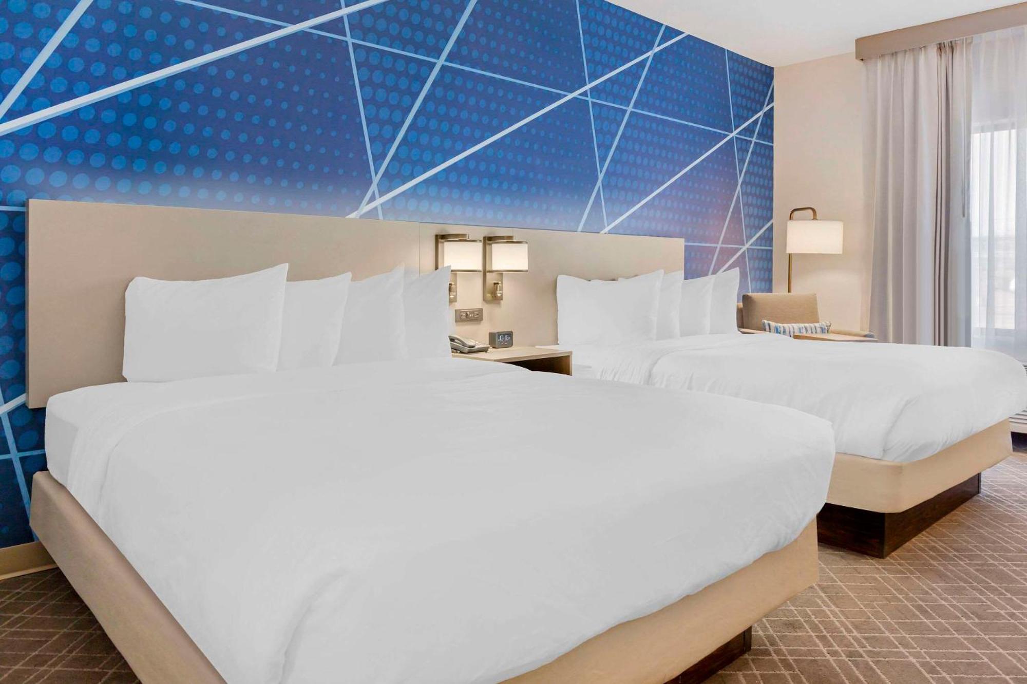 Comfort Inn & Suites Rapid City Near Mt Rushmore Экстерьер фото