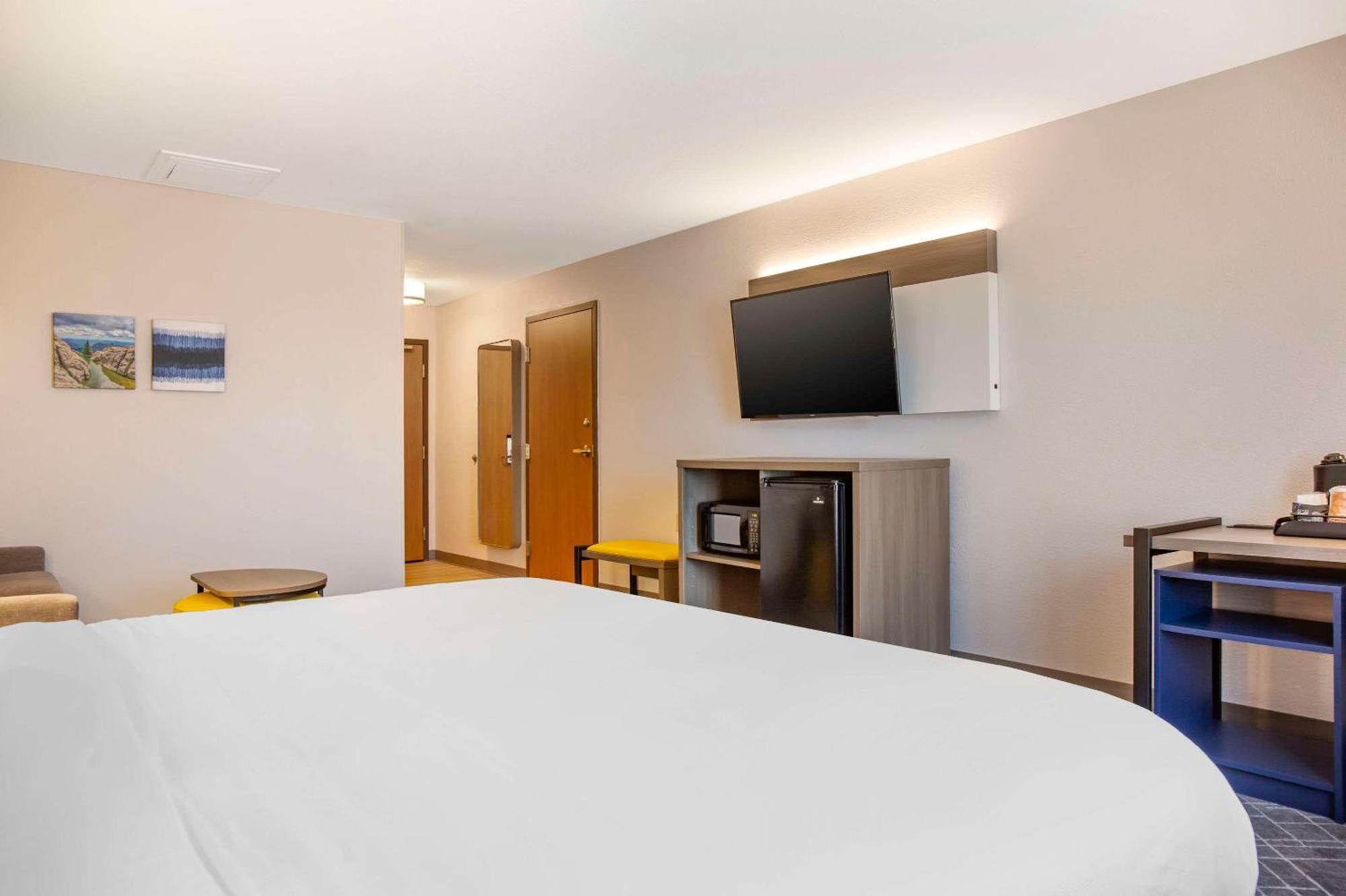 Comfort Inn & Suites Rapid City Near Mt Rushmore Экстерьер фото